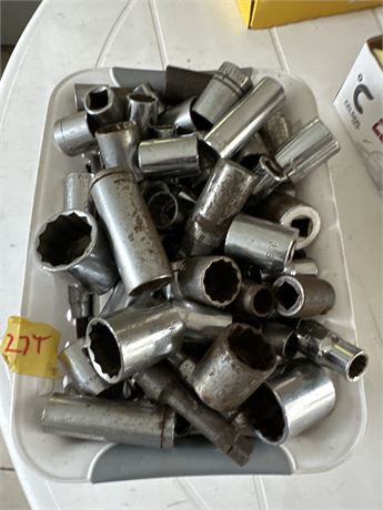 huge lot of sockets
