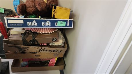 Large Lot Of miscellaneous Collectable Items