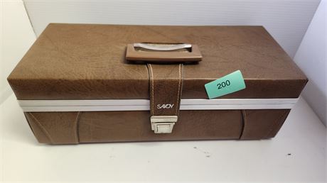 Savoy 8 Track Case