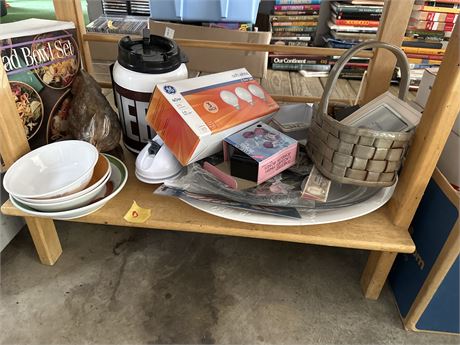 contents of shelf D