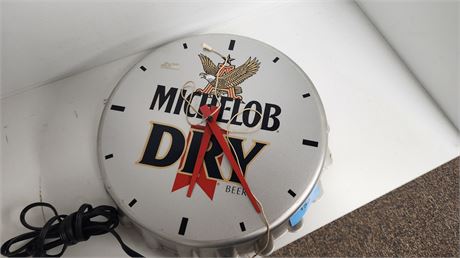 Vintage Michelob Dry Beer Sign Clock. NOT TESTED