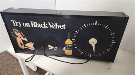 Vintage Black velvet Beer sign. NOT TESTED