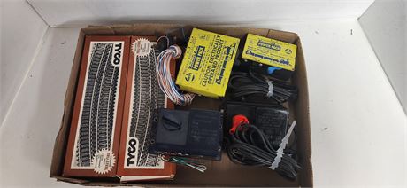 Lot Of Vintage train Items