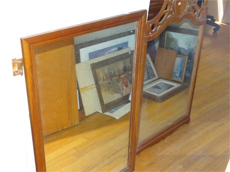 2 Mirrors