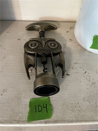 Hootch-Owl Wine Opener