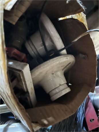 Misc. Lot, Light fixtures