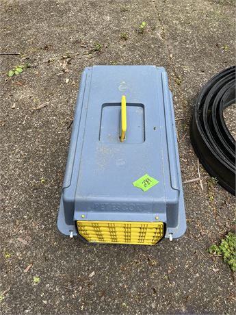 Cat Carrier (Missing Clips, Zip Tied)