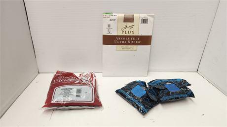 Hanes Plus Plus Petite & 3 Pairs Of Leggs Sheer Elegance Off Black