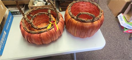 Lot Of Pumpkin Baskets