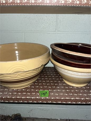 Vintage Bowl Set
