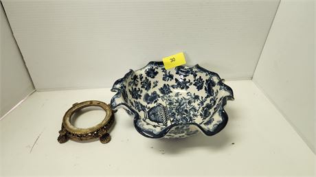 Decorative Bowl With Stand