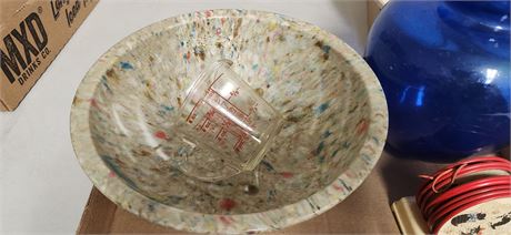 Plastic Bowl & Small metal Coasters