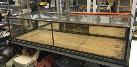 Vintage 6ft Table Top Display Case