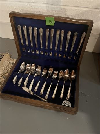 Flatware Set