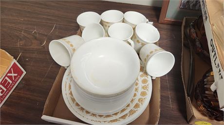 Vintage Corelle Plates & Cups & Bowls