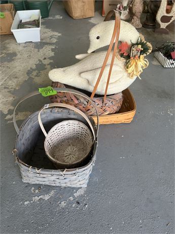 Baskets, Goose Decor