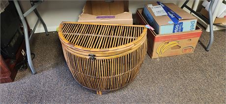 Extra Large Basket with Lid