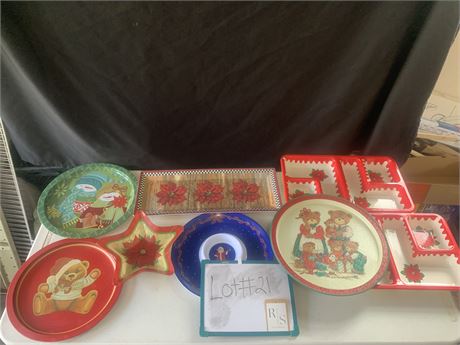 Christmas Snack Dessert Trays Poinsettias Snowmen Santa Claus Teddy Bears