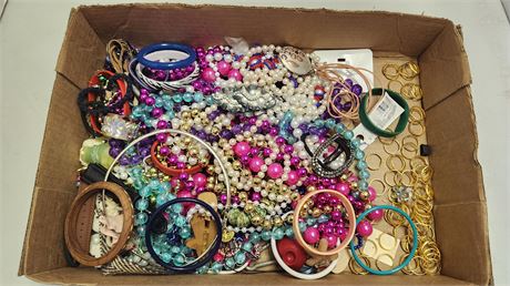 Lot Of Miscellaneous Jewelry