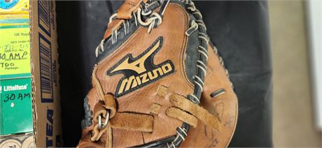 Baseball Mitt