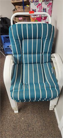 Set of 4 Lawn Chairs