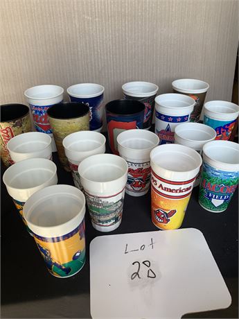 Cleveland Indians Baseball Plastic Souvenir Collectible Cups Jacobs Field Lot 18