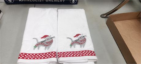 2 Vintage Holiday Hand Towels