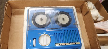 Miny Vintage Recorder. NOT TESTED