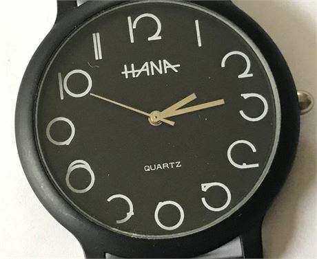 Hana Quartz Watch