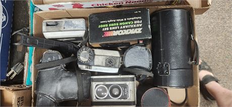 Vintage Lot Of Cameras