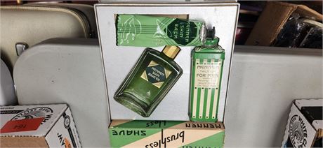 Vintage Personal Grooming Kit