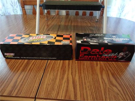 2 Nascar Cars
