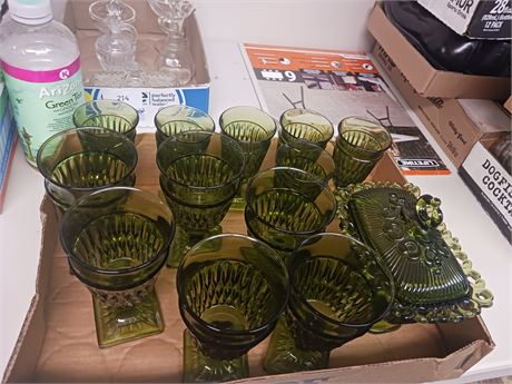 Vintage Green Glassware Lot