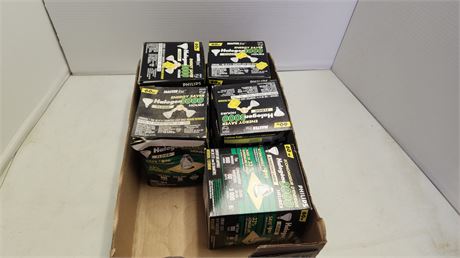 Lot of halogen bulbs, untested