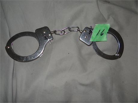 Hand Cuffs- No Keys
