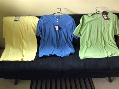 Three nice XL T-Shirts brand Izod & Greg Norman