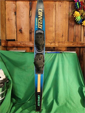 Connelly Slalom ski