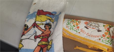 Vintage Kitchen Hand Towels & Pot Holders