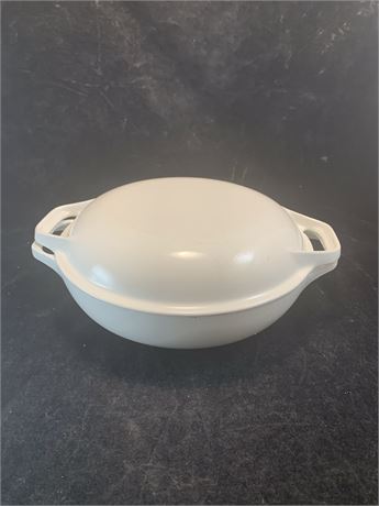 Vintage Club Colorfast White Enamel Cast Iron Casserole Dish Made In Ireland