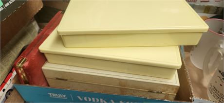 Vintage Jewelry Boxes & Storage Cases