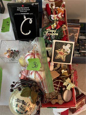 Holiday Decor, Ornaments