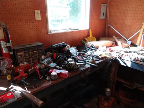 Large Tool Clean Off