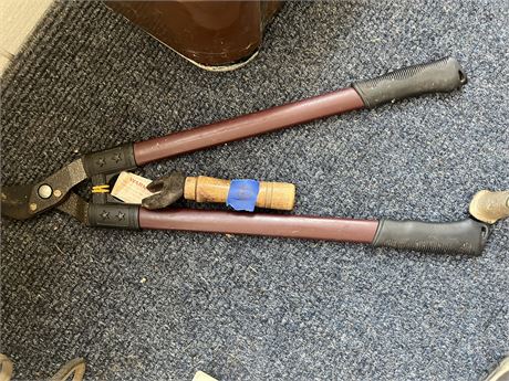 Clippers and Tool