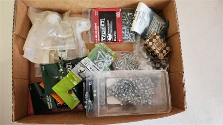 Miscellaneous Lot Of Hardware