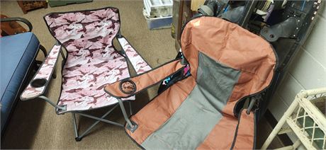 2 Folding lawn chairs