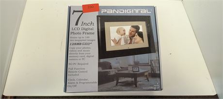 7" digital photo frame