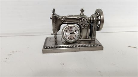 Miniature Sewing Machine Clock