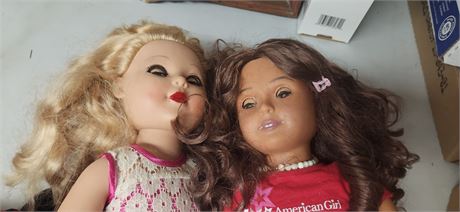 Lot of dolls