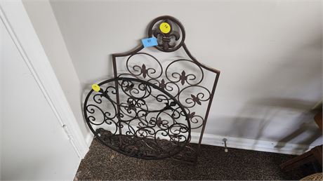 2 Metal Wall Art
