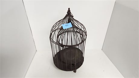 2 Metal Decorative Bird Cages
